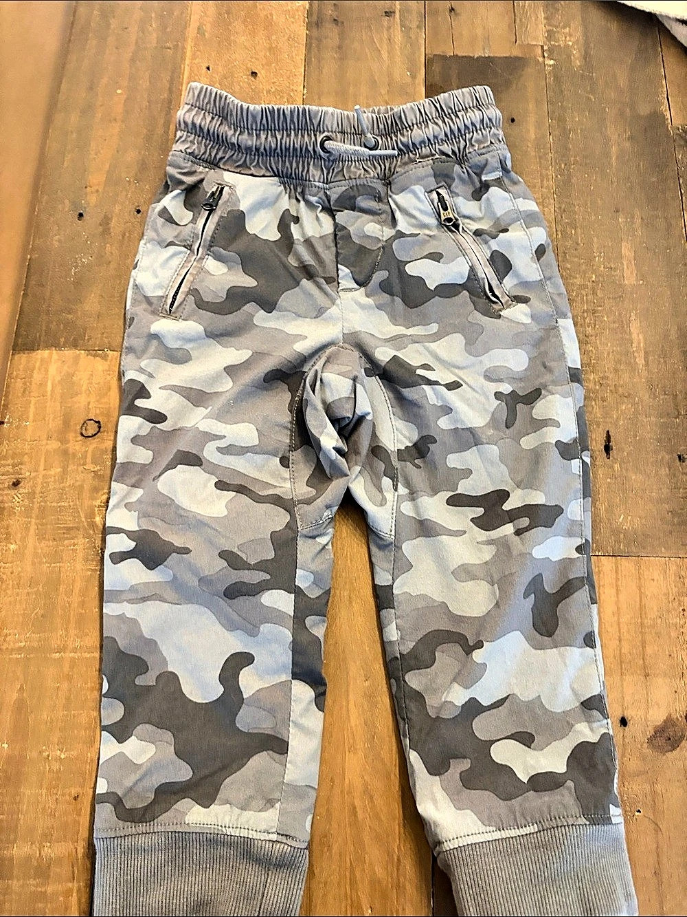 Baby Gap 3T Kids Camo Jogger Pants in Gray & White